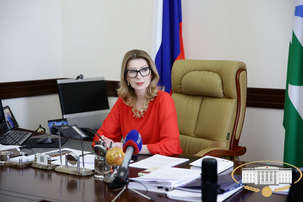 Приоритетное внимание – преподаванию истории в школах и вузах