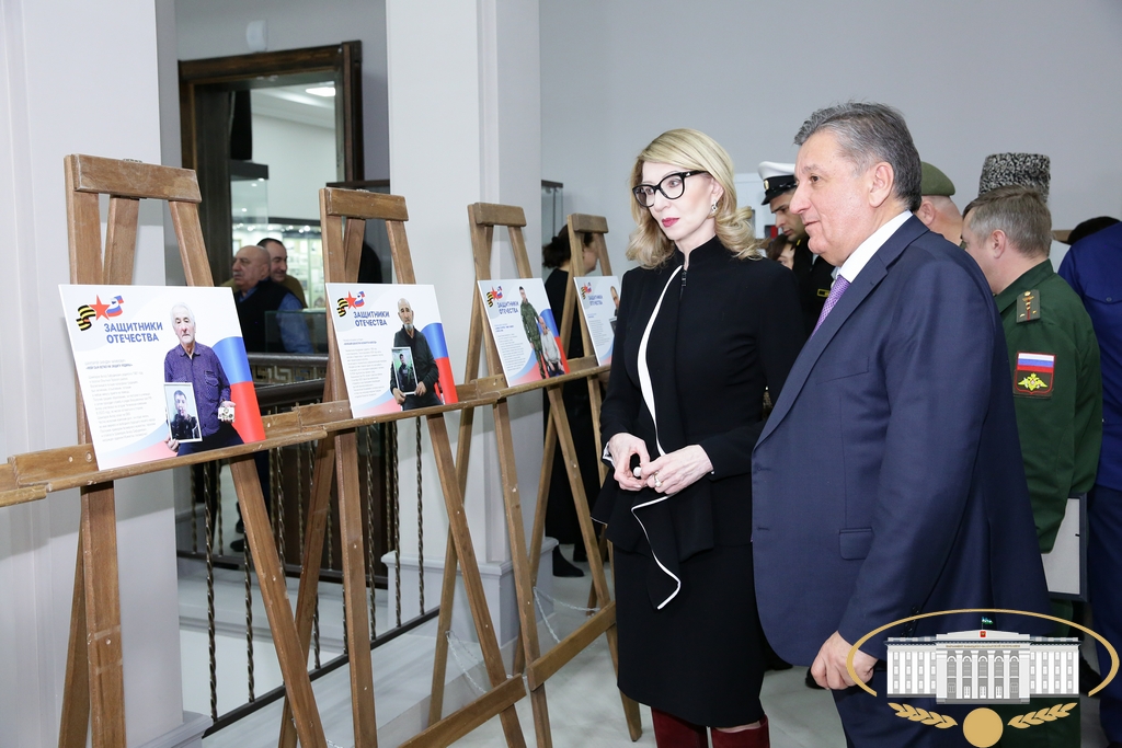 В Кабардино-Балкарии открылась выставка "Отец Героя"