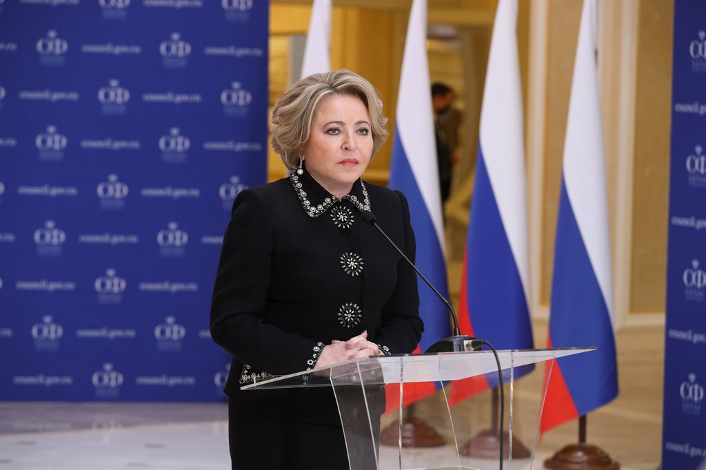 Председатель Совета Федерации ФС РФ Валентина Матвиенко поздравила Председателя Парламента КБР Татьяну Егорову и депутатов законодательного органа с Днём российского парламентаризма