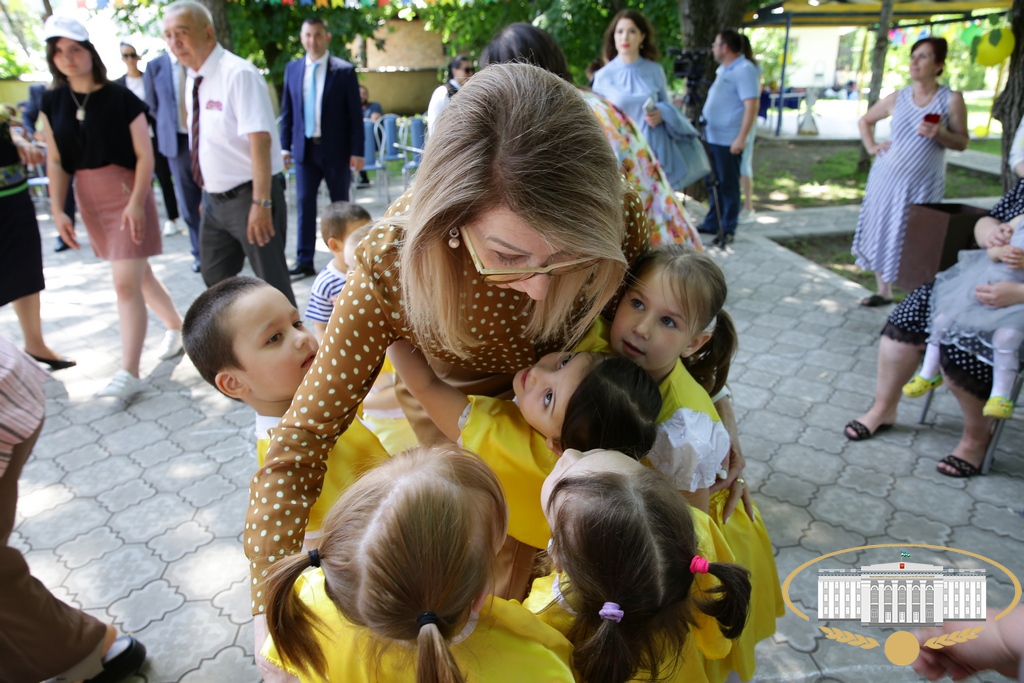Праздник в первый день лета
